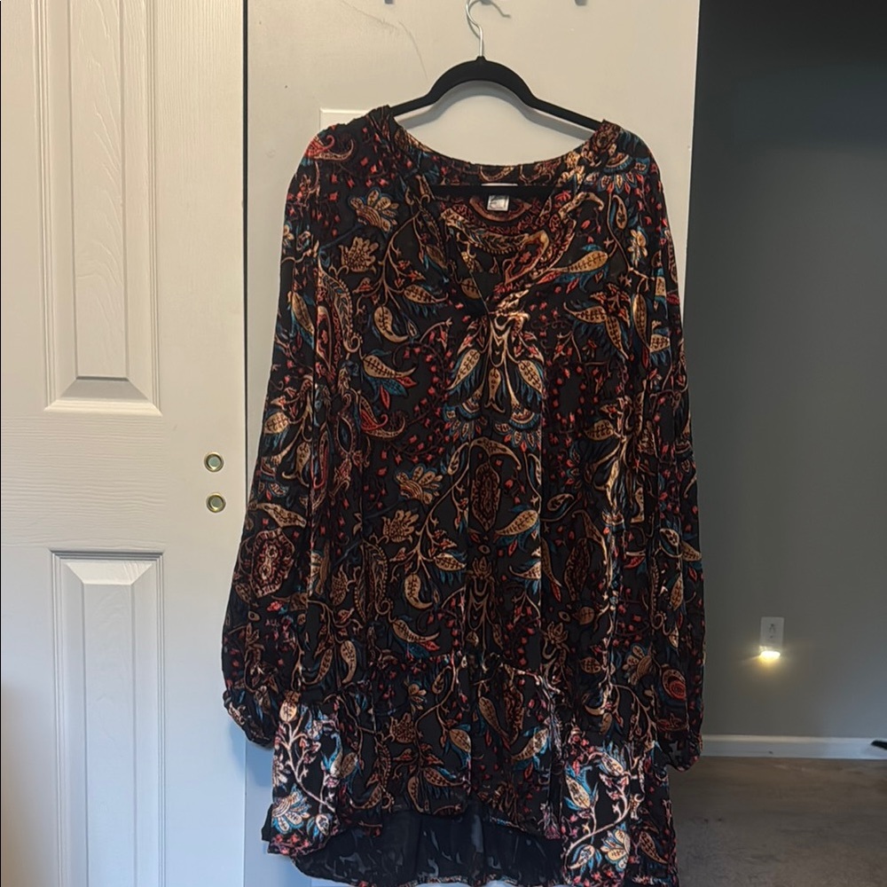 VENUS Multicolor Paisley Long Sleeve Dress